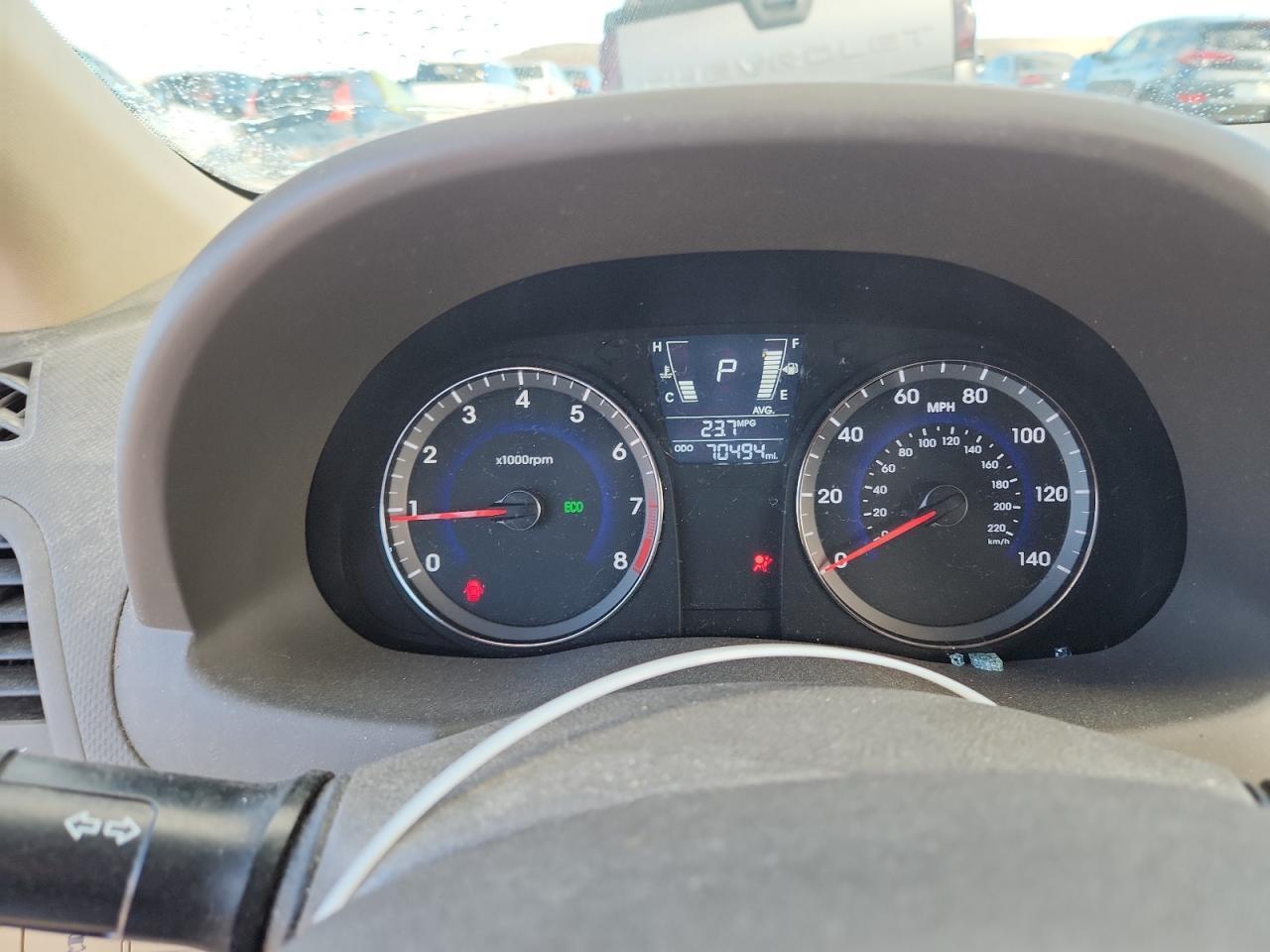 2014 HYUNDAI ACCENT