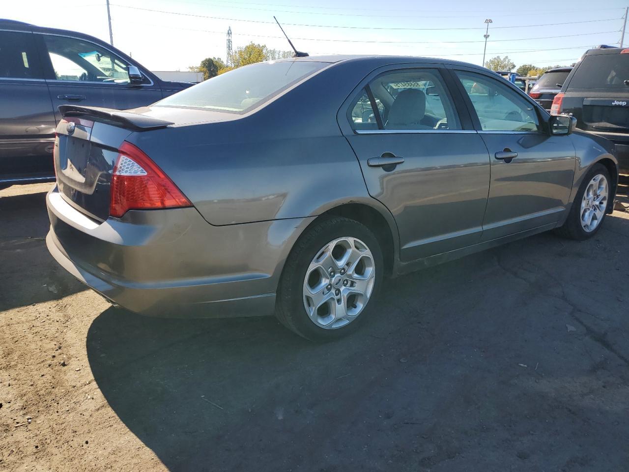 2010 FORD FUSION
