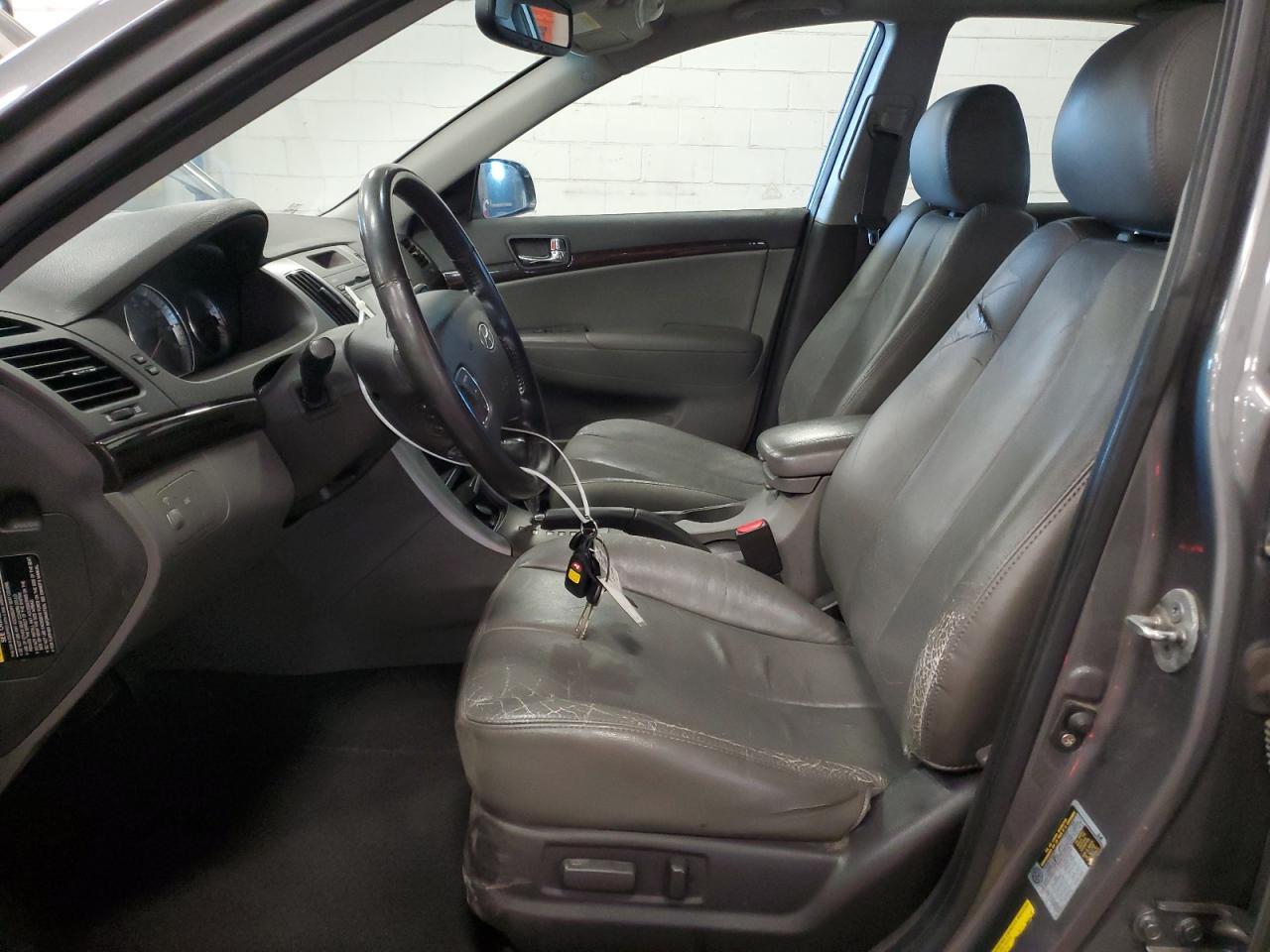 2010 HYUNDAI SONATA