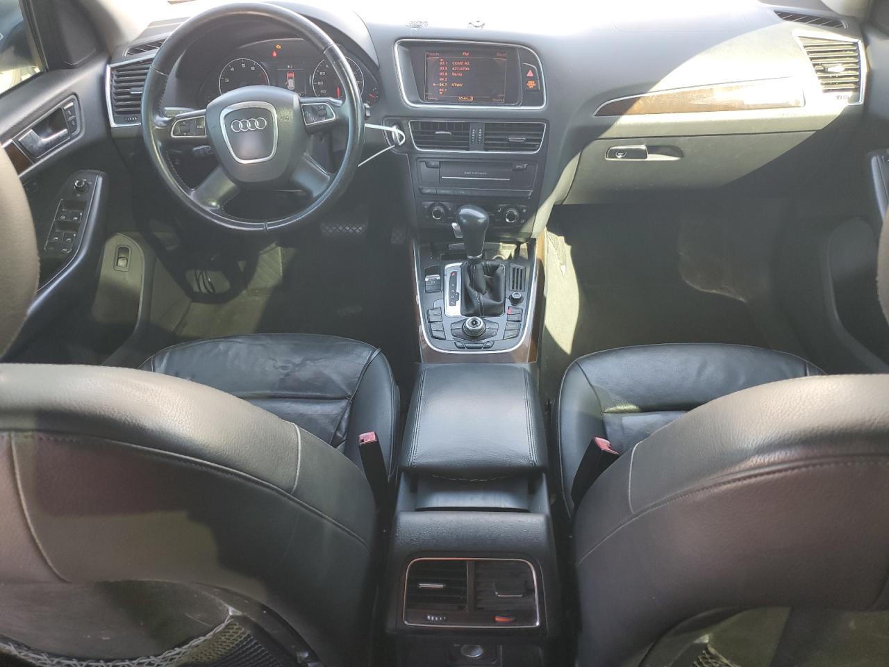 2010 AUDI Q5