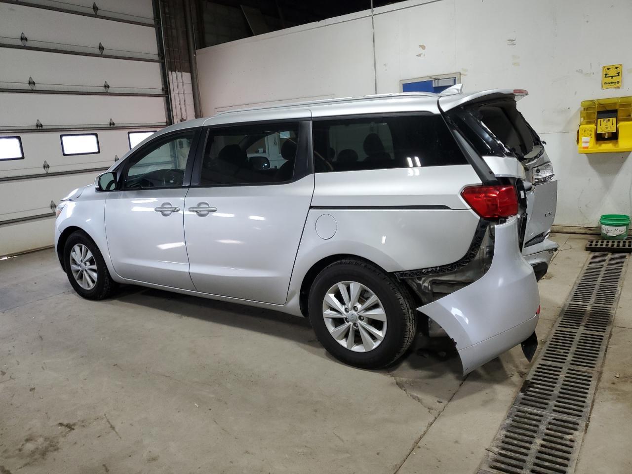 2015 KIA SEDONA