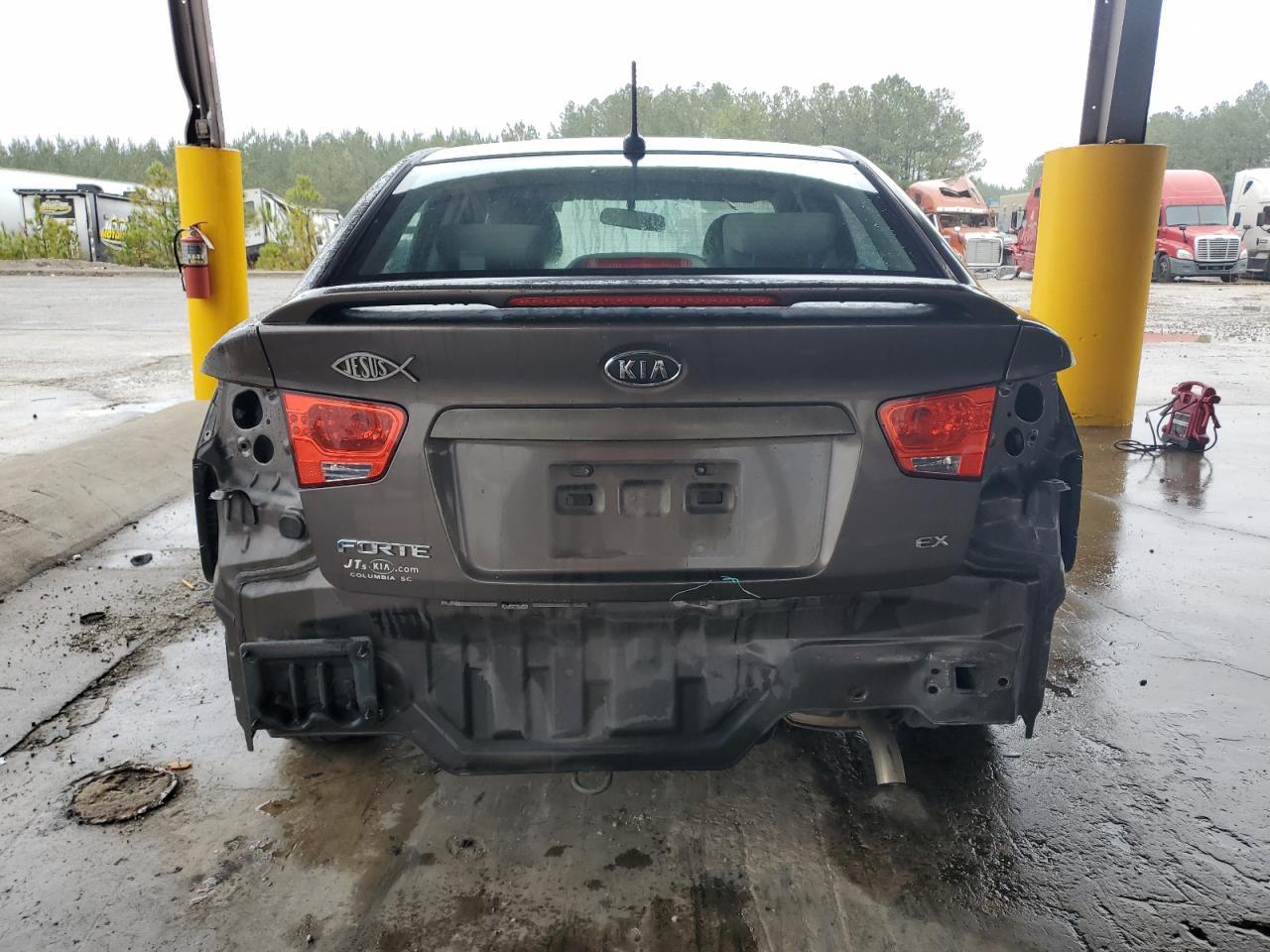 2013 KIA FORTE
