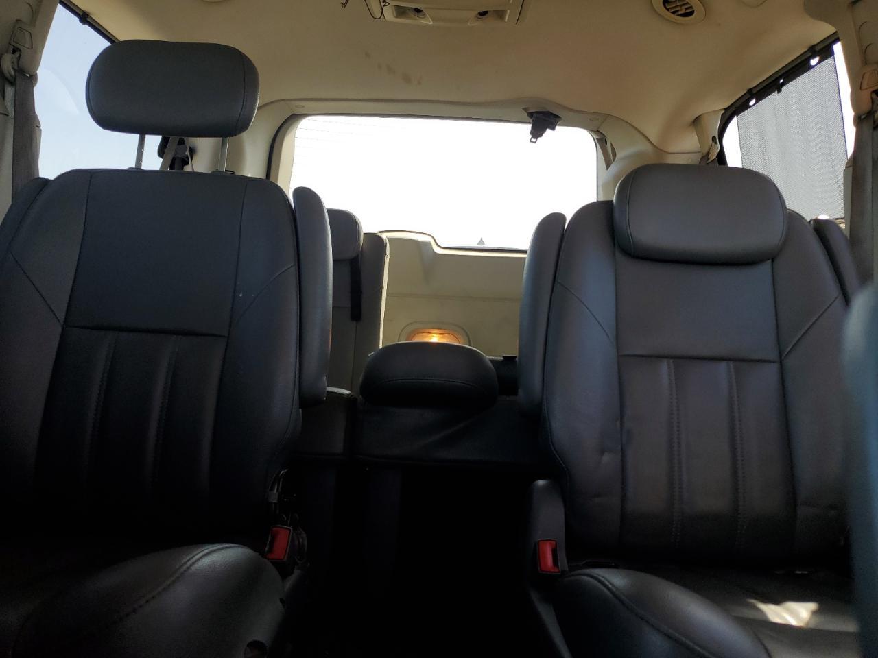 2008 CHRYSLER Town & Country