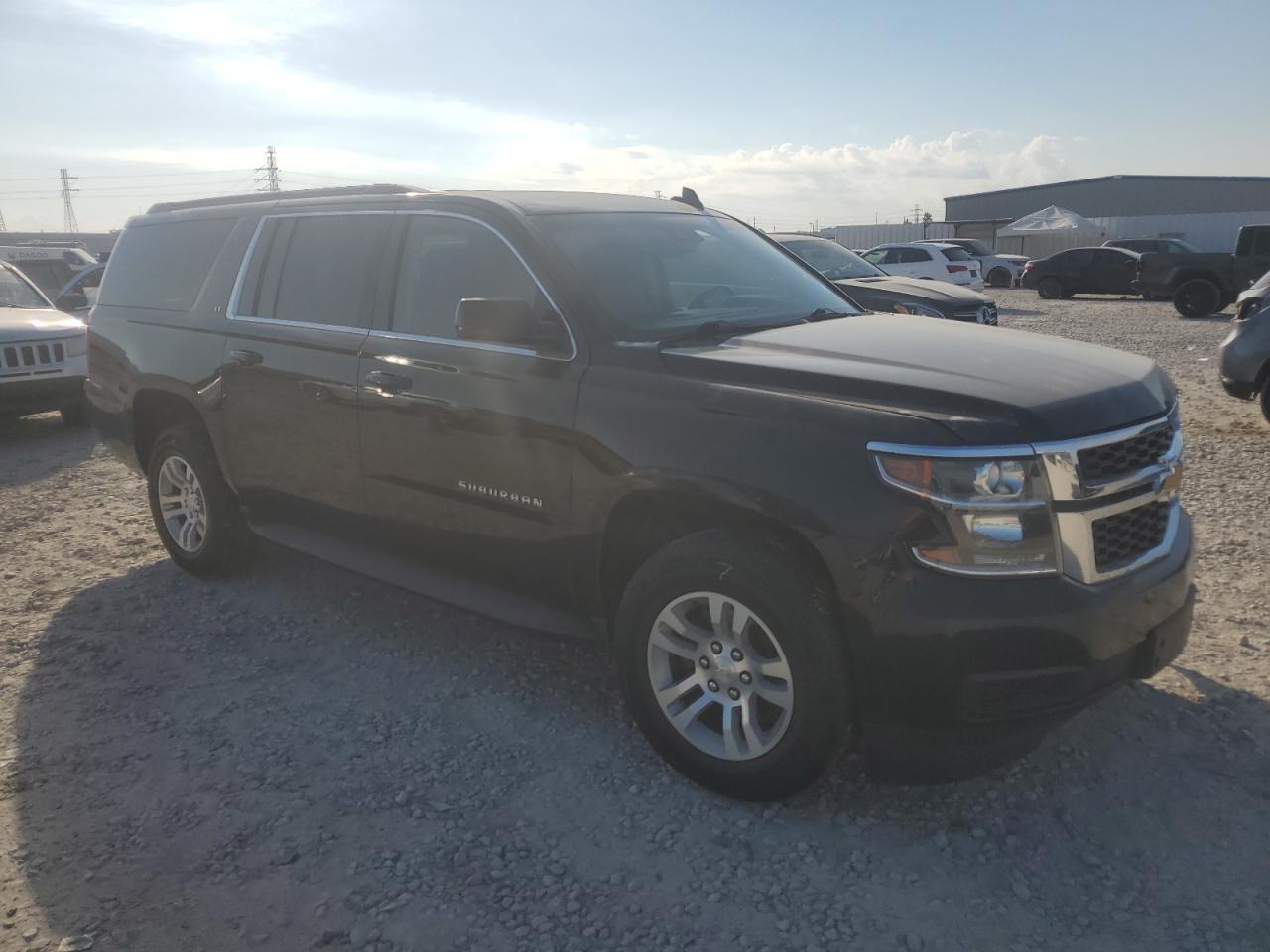 2018 CHEVROLET Suburban