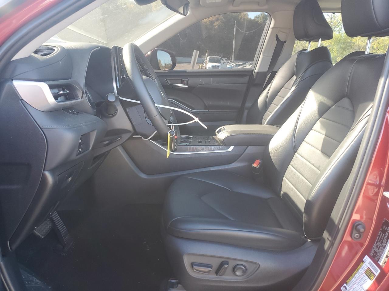 2022 TOYOTA HIGHLANDER