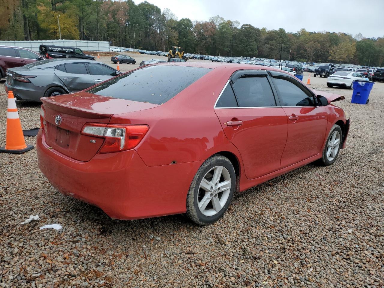 2014 TOYOTA CAMRY