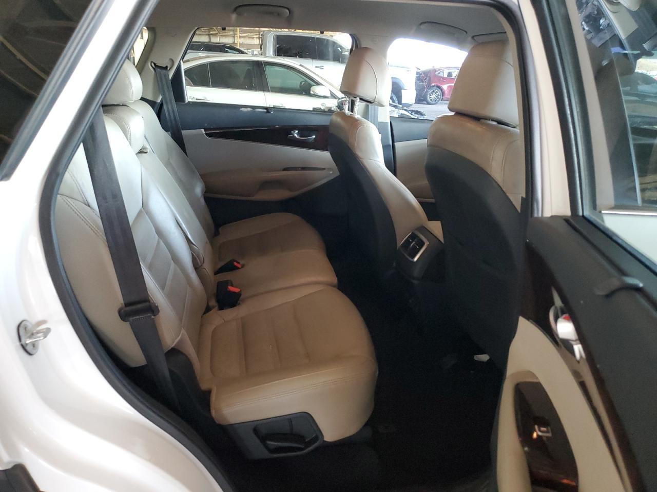 2017 KIA SORENTO
