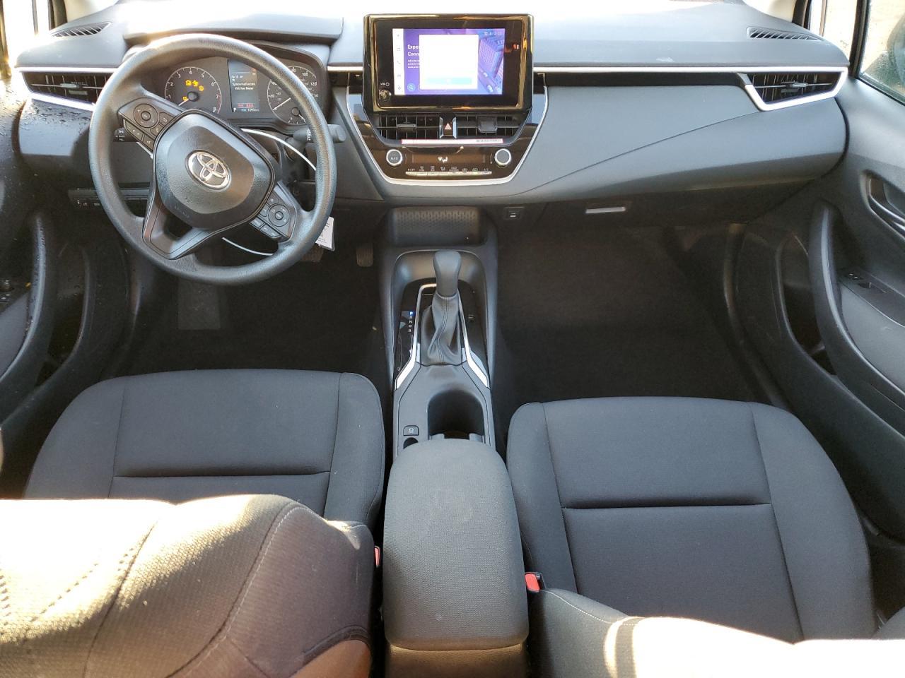 2025 TOYOTA COROLLA
