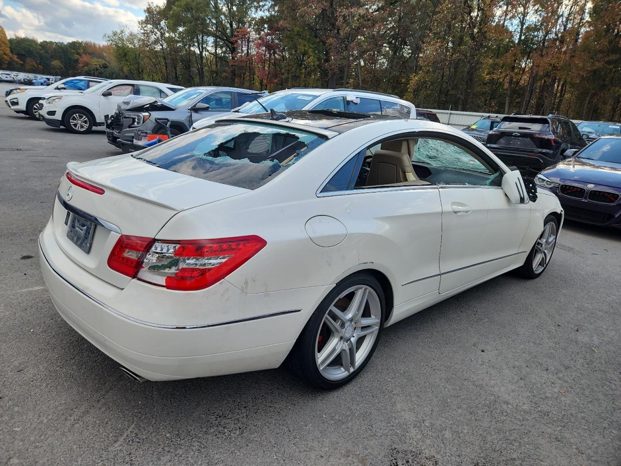 2011 MERCEDES-BENZ E-Class