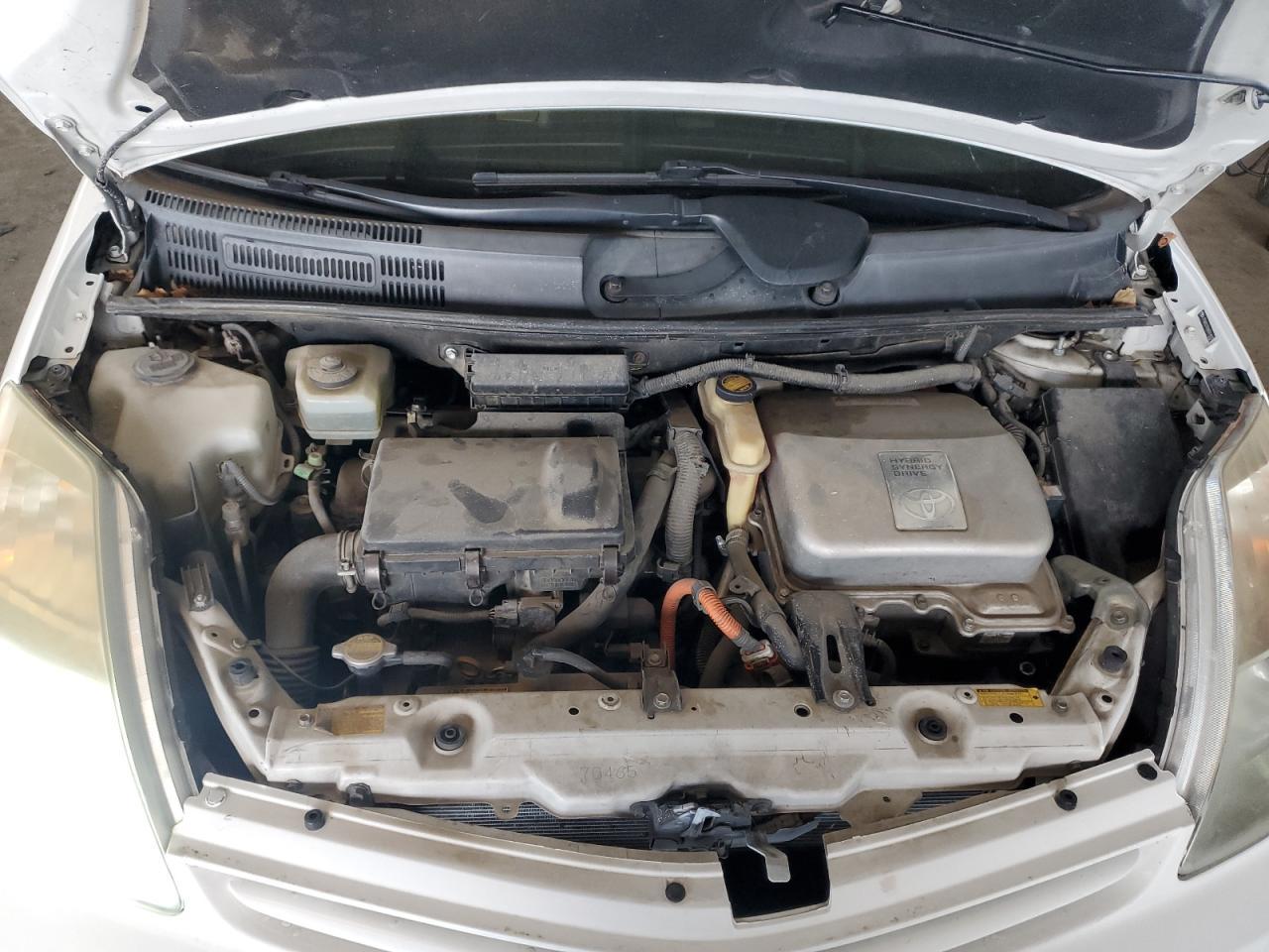 2004 TOYOTA PRIUS
