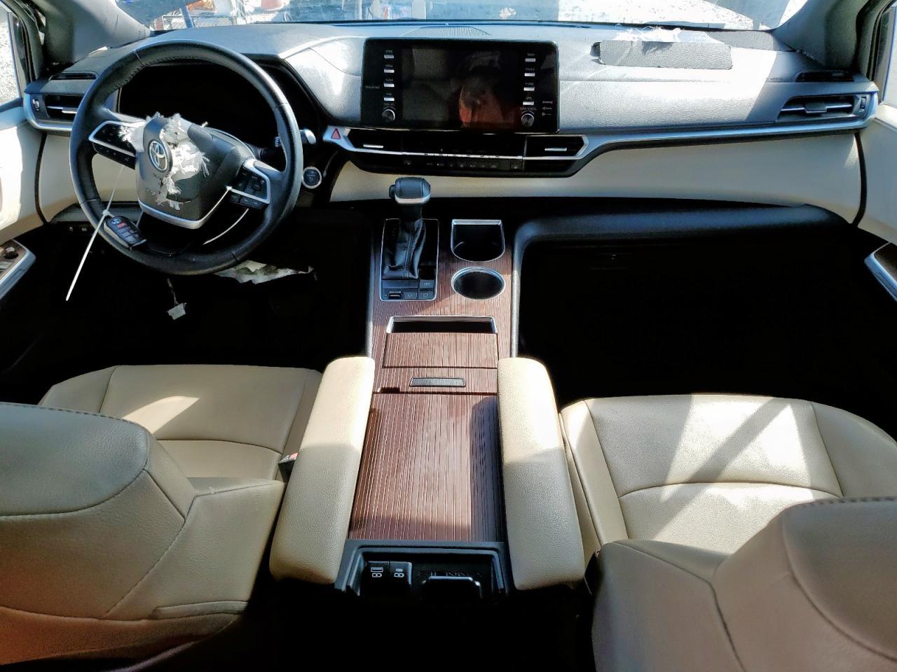 2021 TOYOTA SIENNA