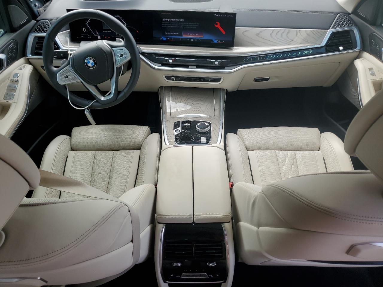 2024 BMW X7