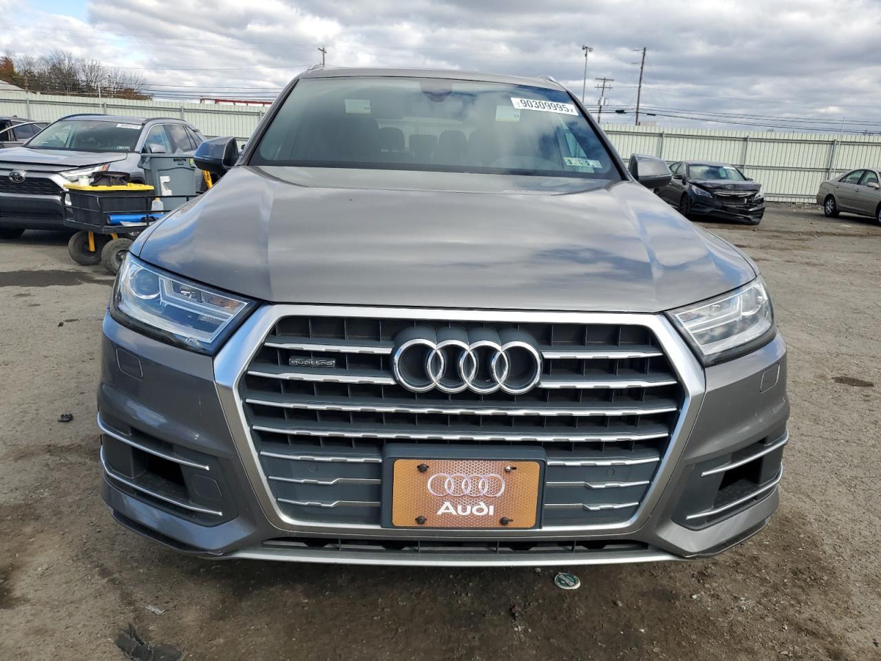 2017 AUDI Q7