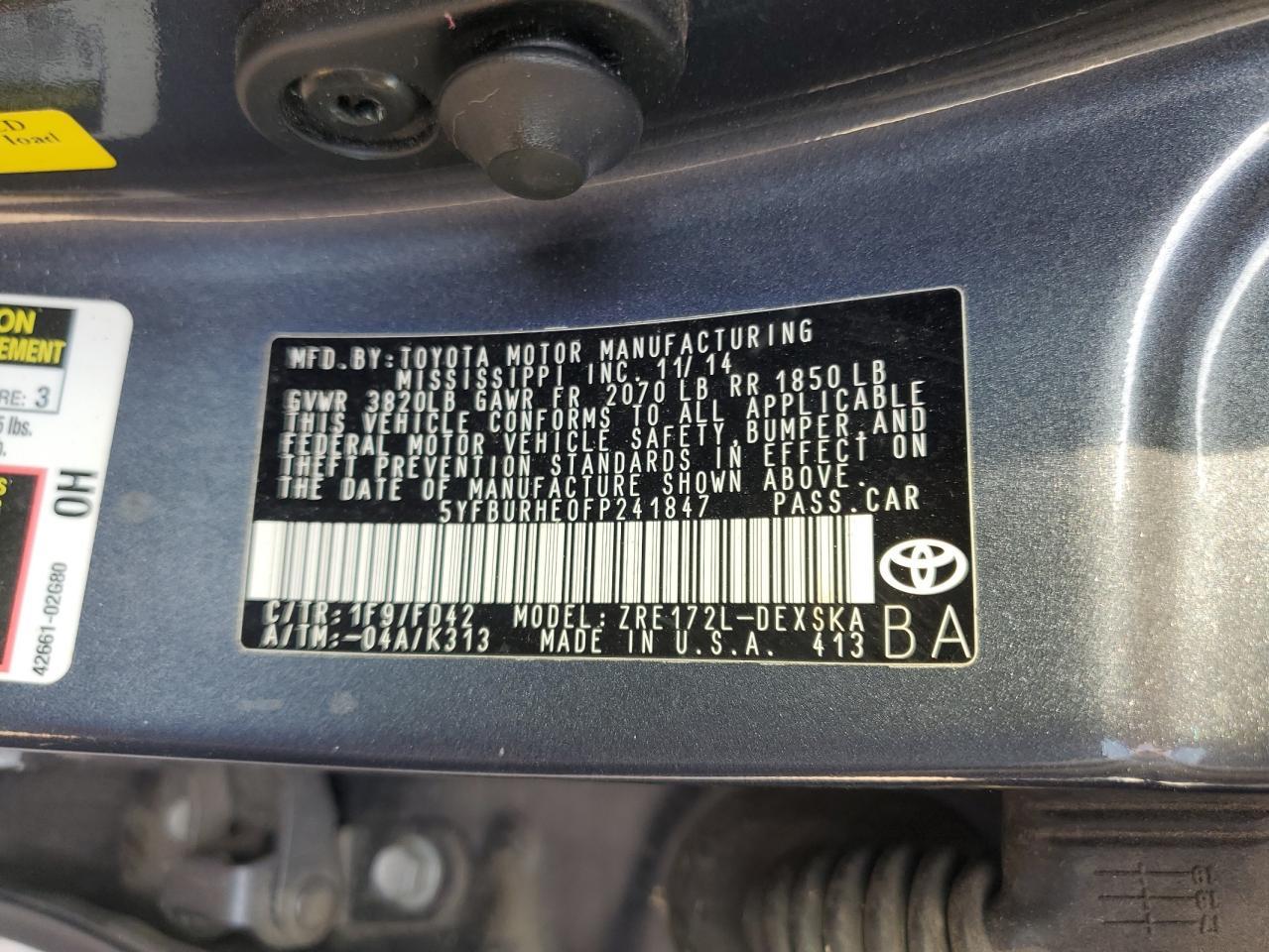 2015 TOYOTA COROLLA