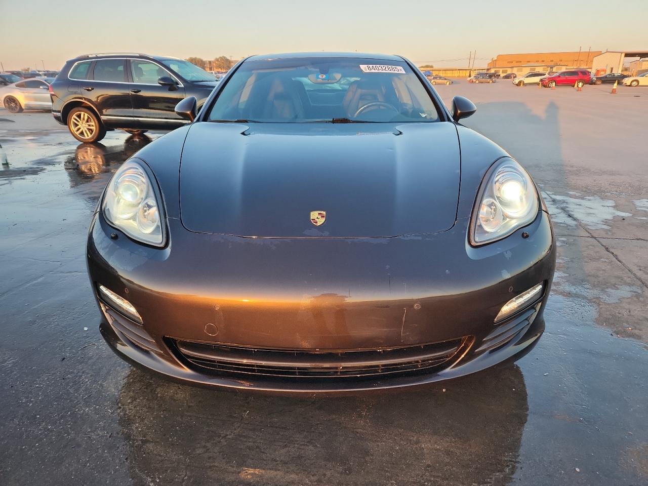 2011 PORSCHE Panamera