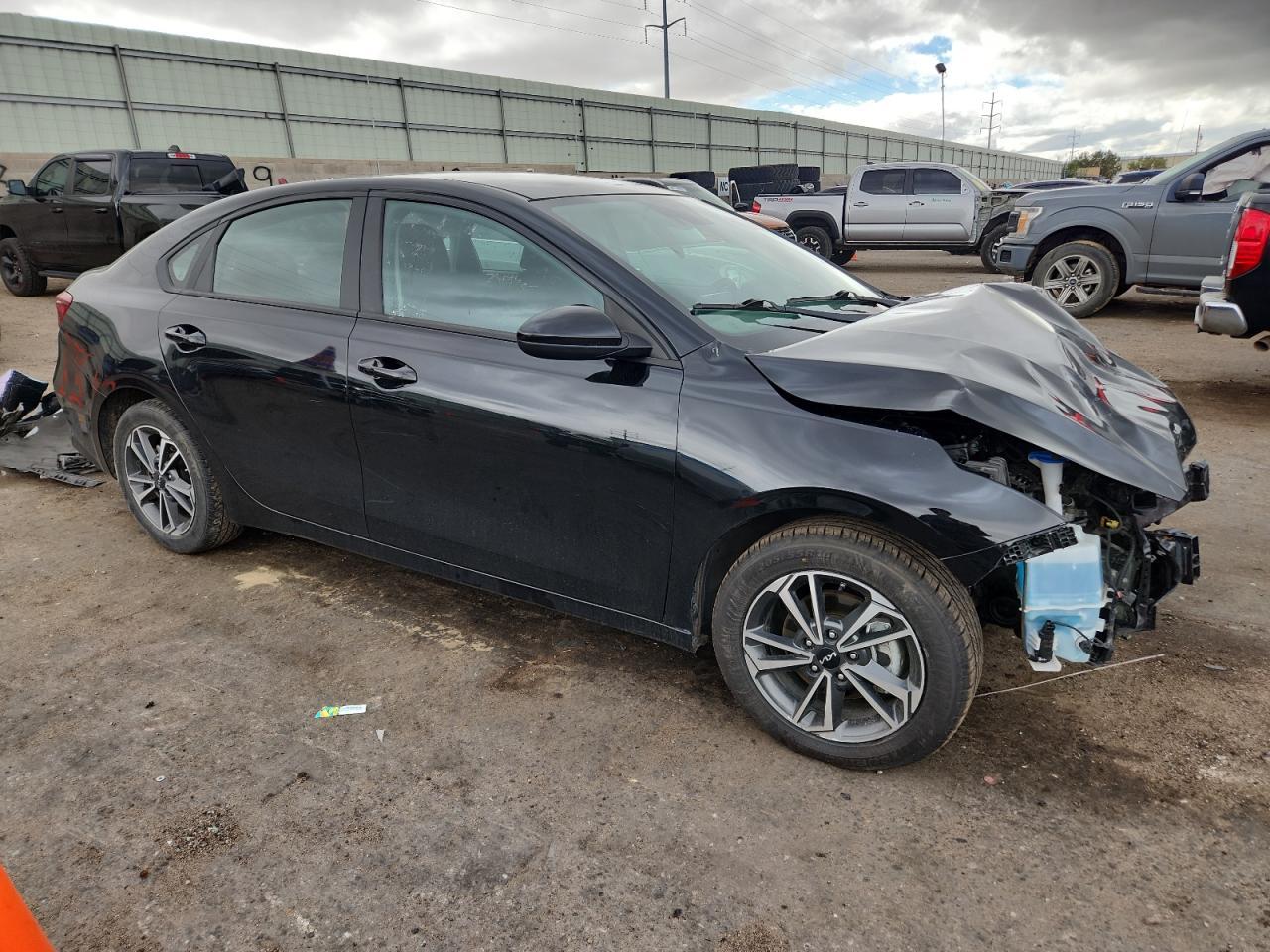 2023 KIA FORTE