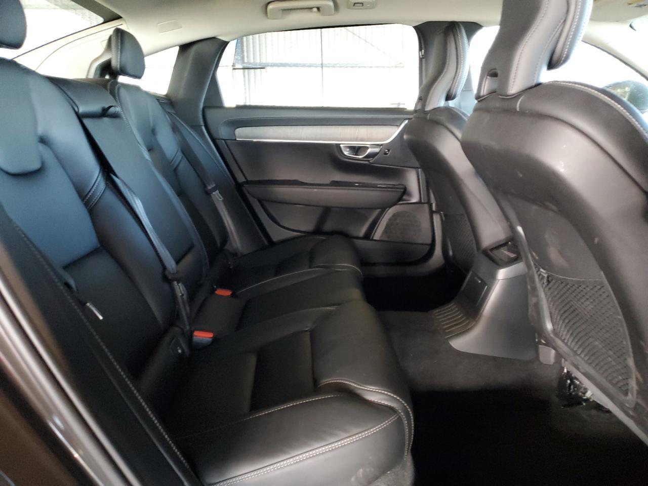 2025 VOLVO S90