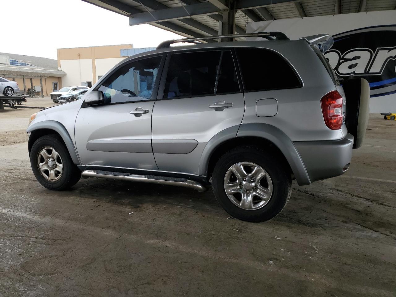 2004 TOYOTA RAV4