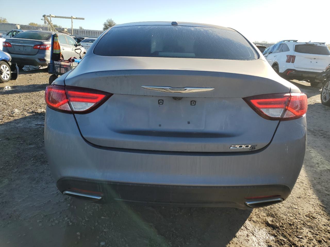 2015 CHRYSLER 200