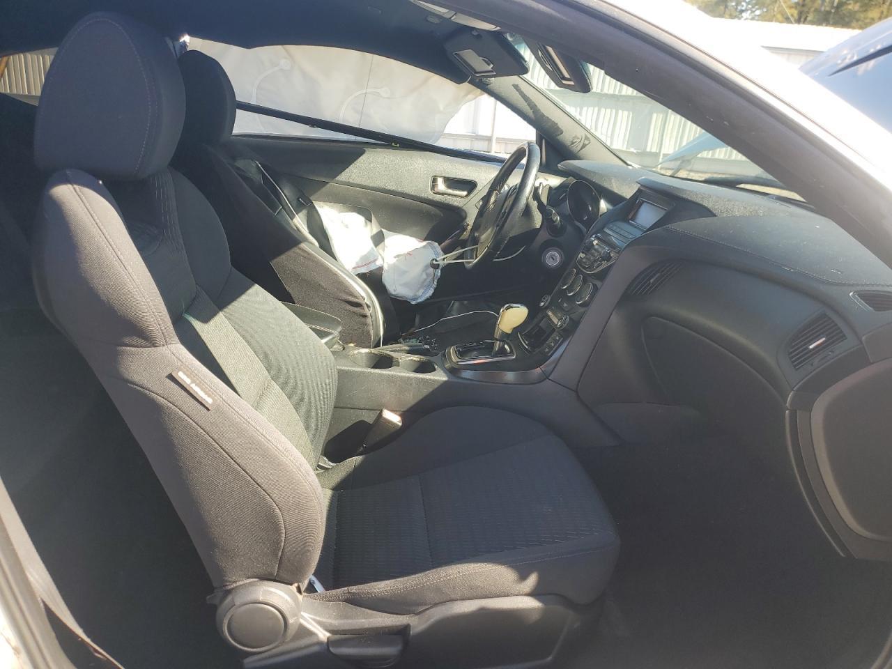 2013 HYUNDAI GENESIS