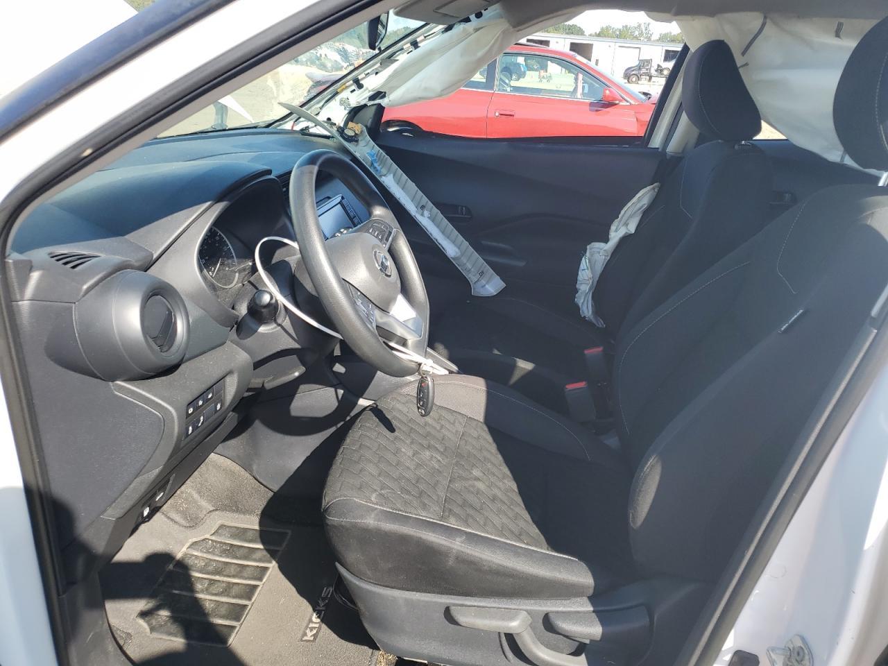 2021 NISSAN KICKS