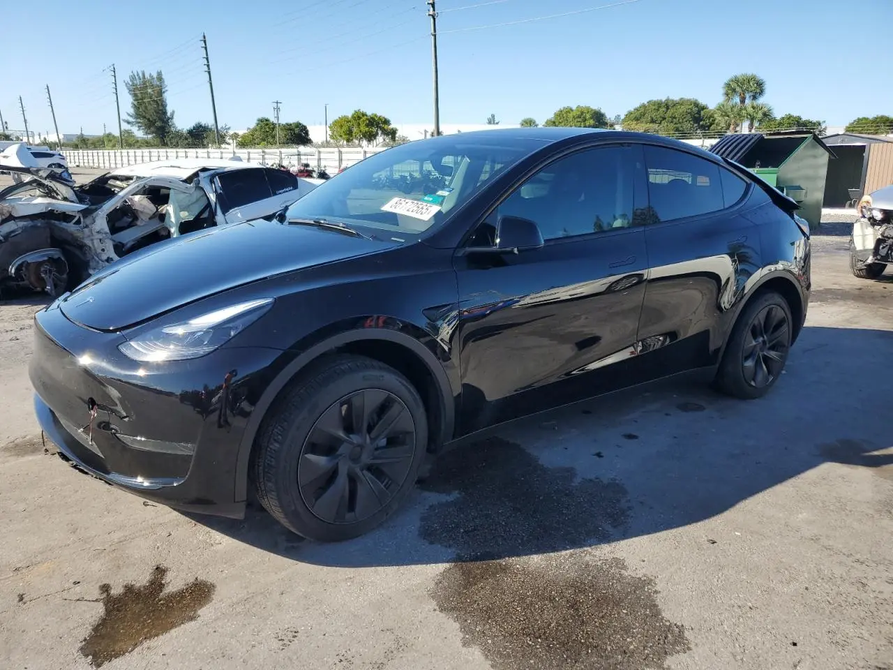 2025 TESLA MODEL Y