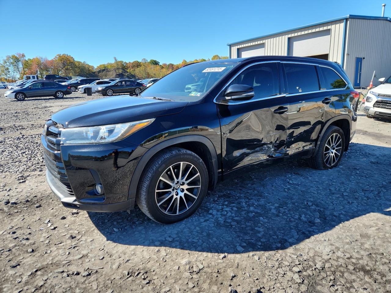 2017 TOYOTA HIGHLANDER