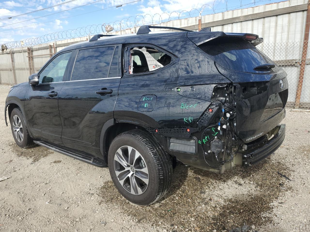 2023 TOYOTA HIGHLANDER