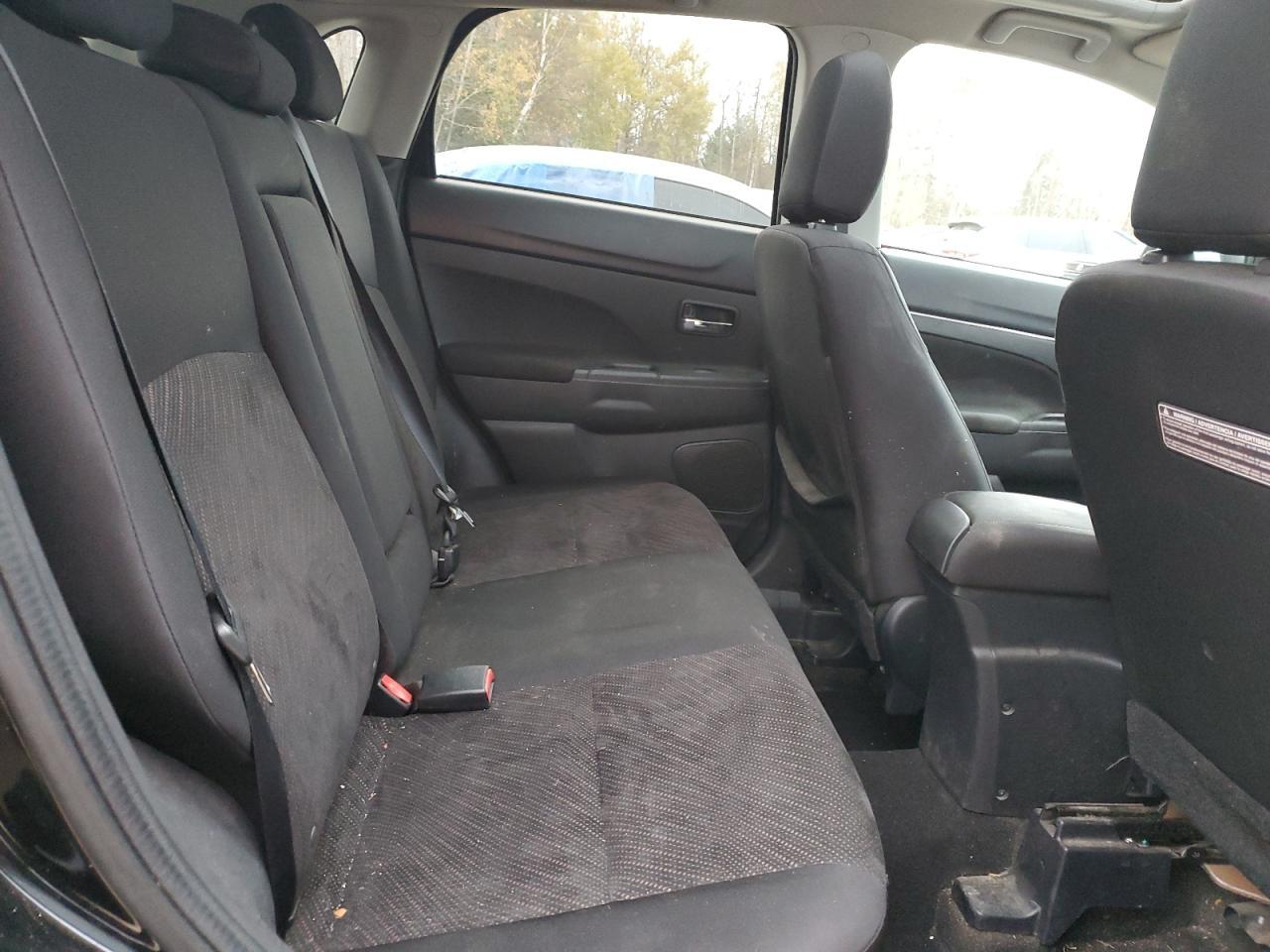 2015 MITSUBISHI RVR