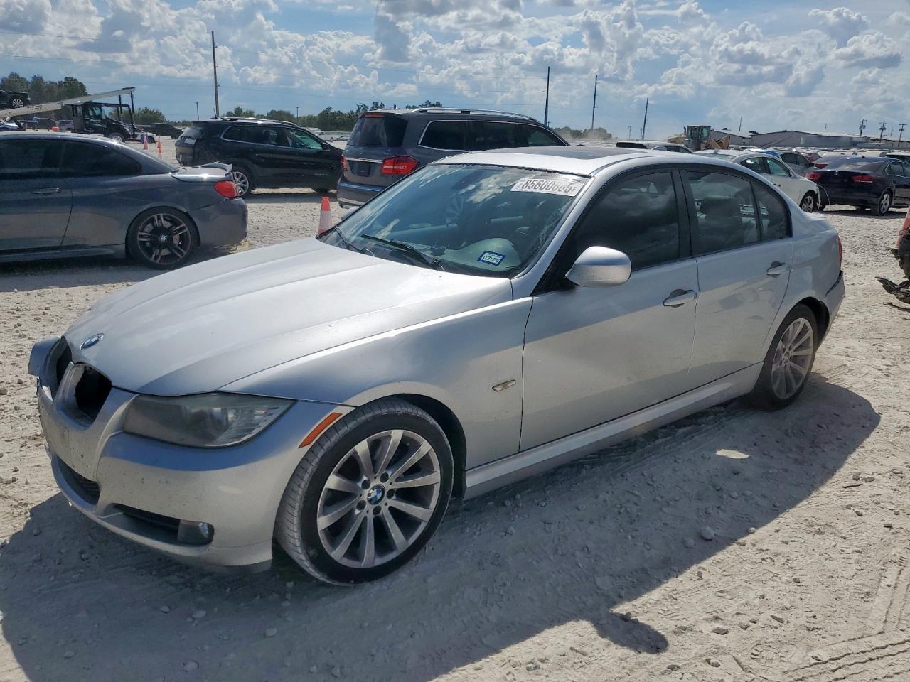2011 BMW 3 SERIES
