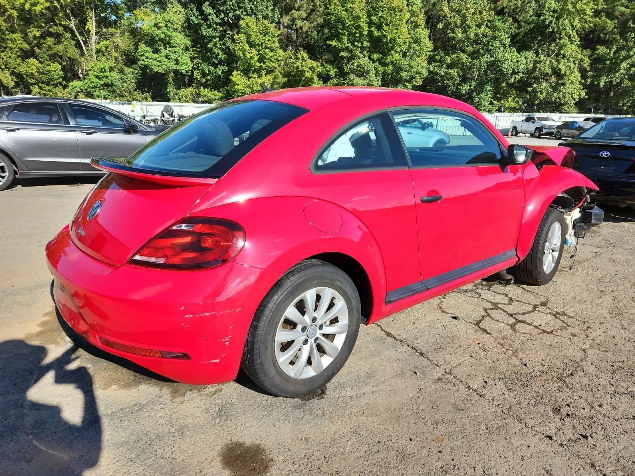 2018 VOLKSWAGEN Beetle