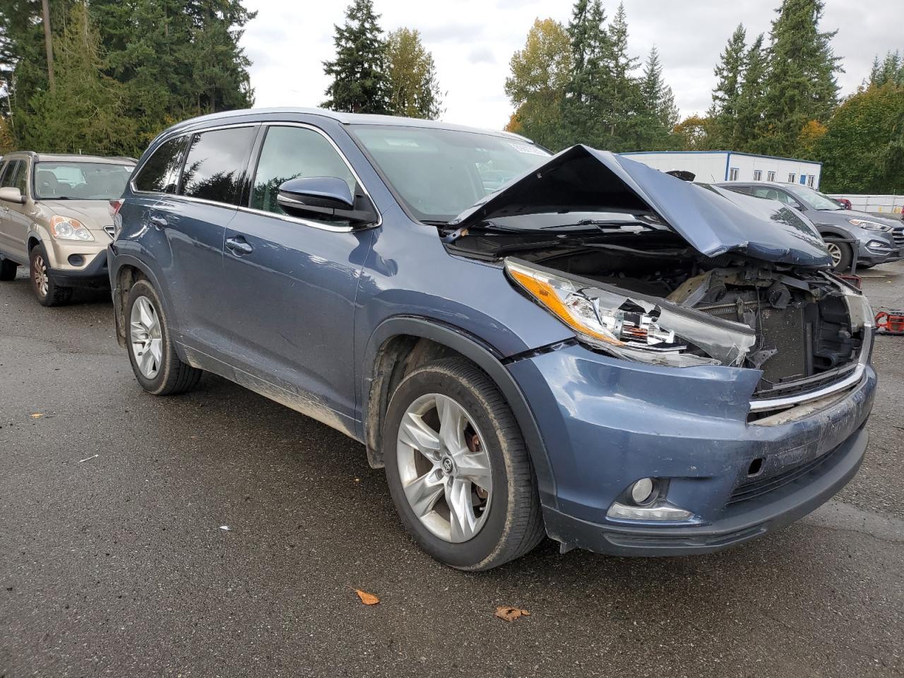 2016 TOYOTA HIGHLANDER