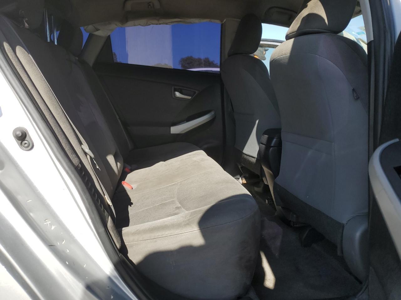 2015 TOYOTA PRIUS