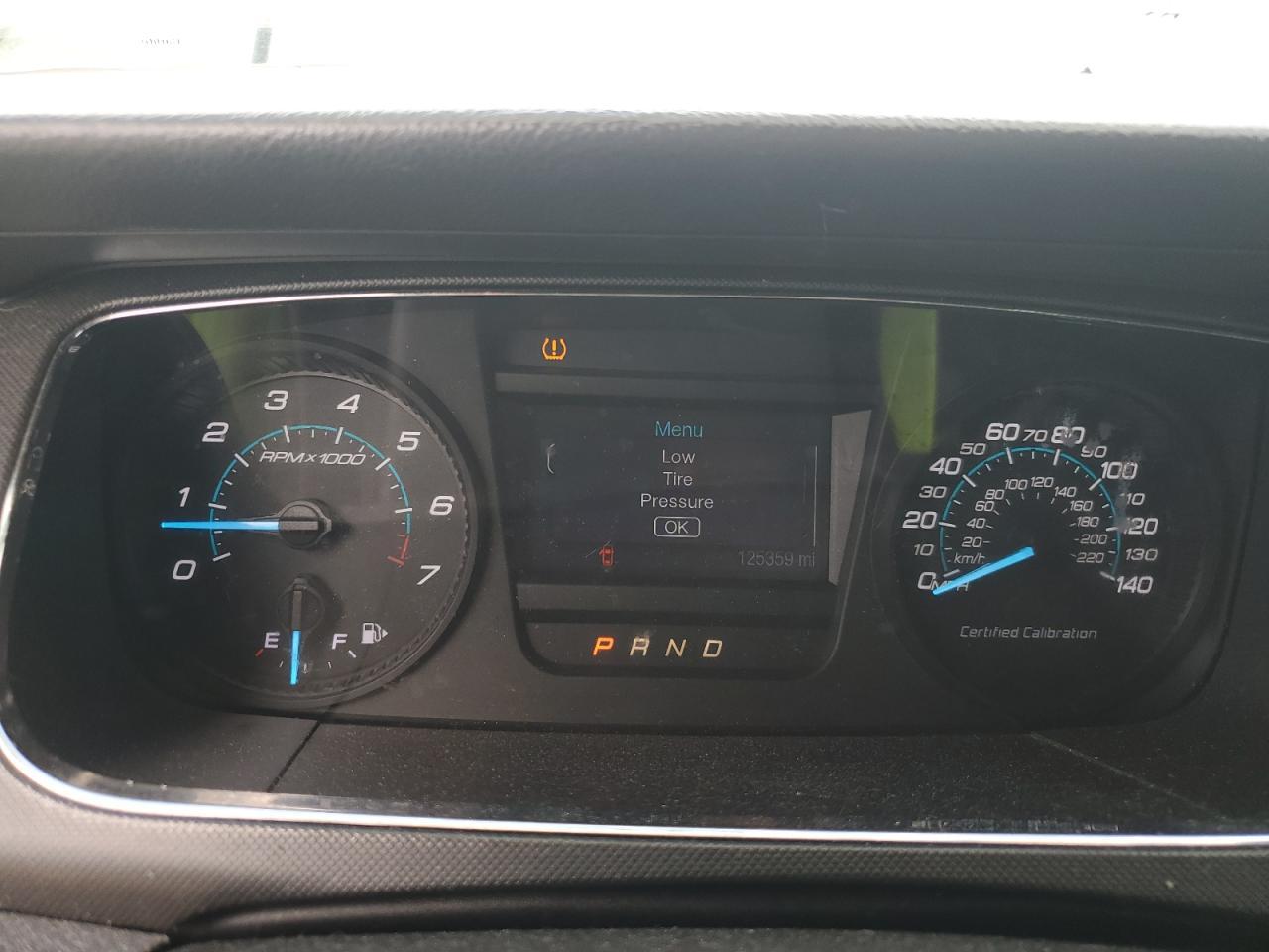 2013 FORD Taurus