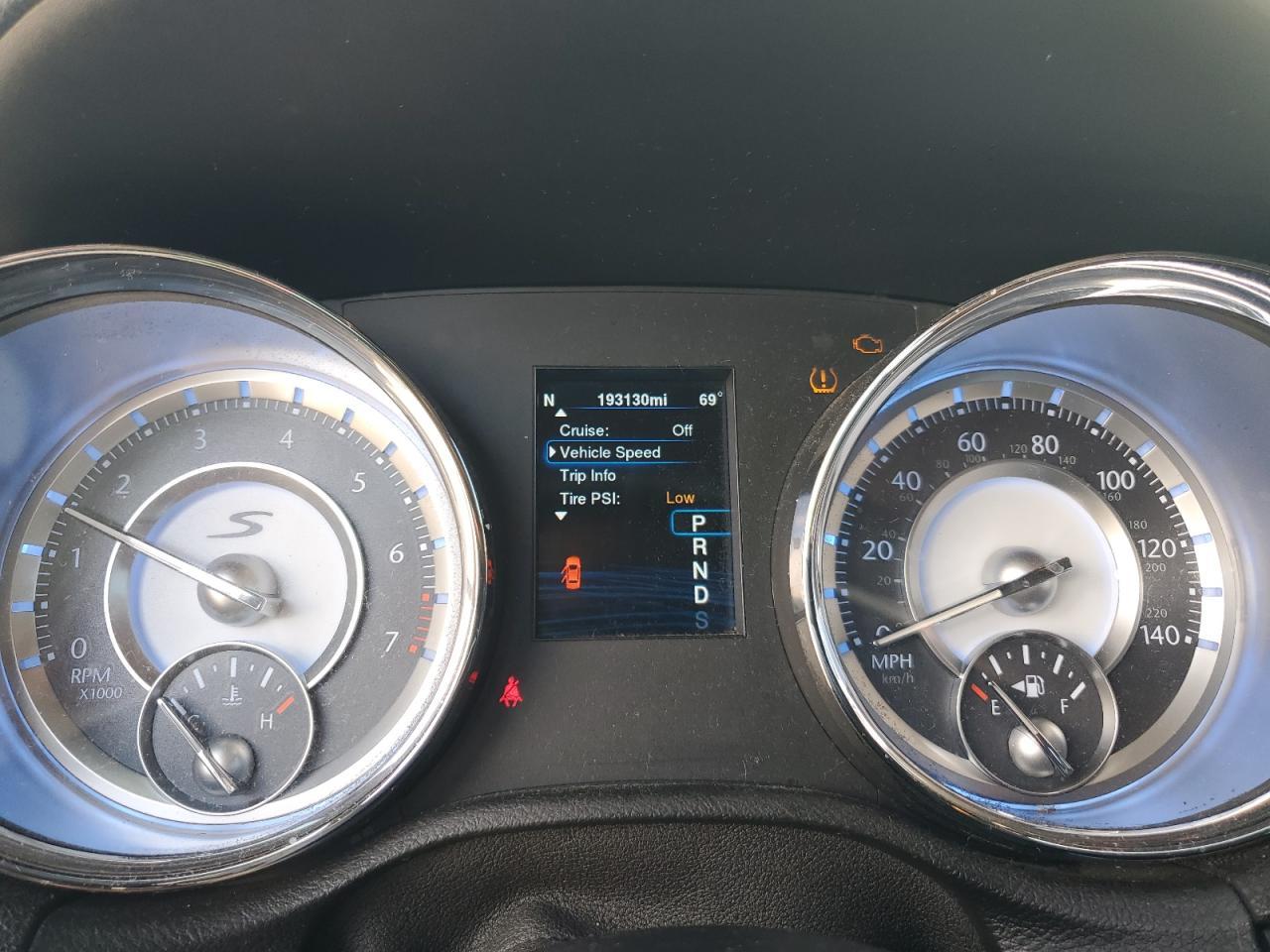 2014 CHRYSLER 300