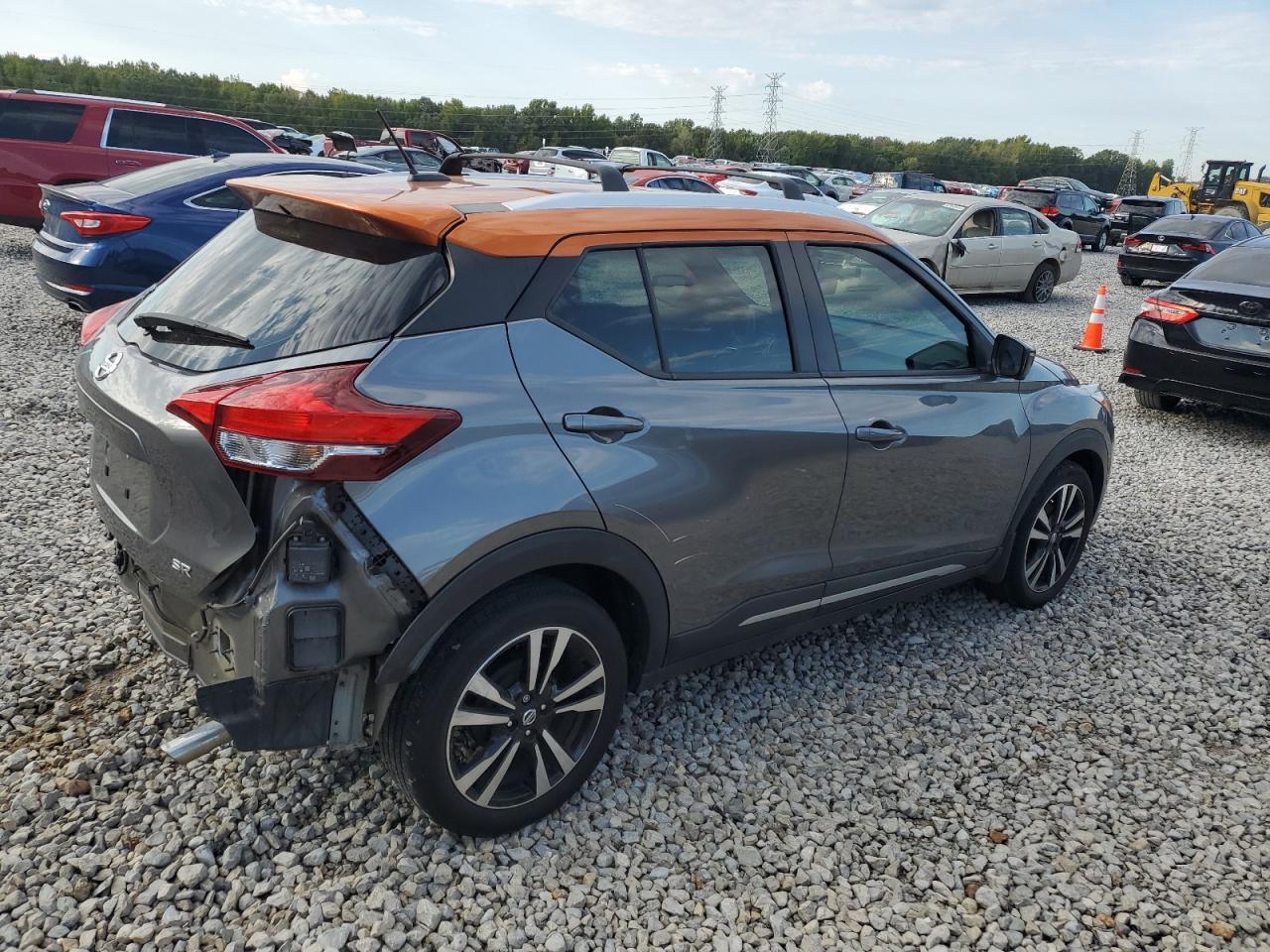 2019 NISSAN KICKS