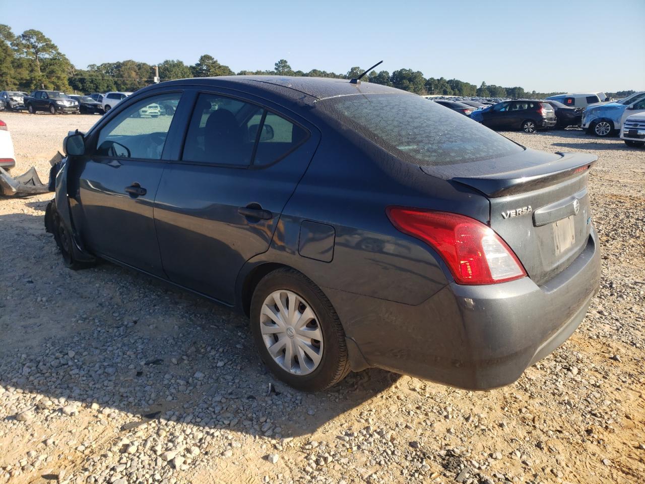 2015 NISSAN VERSA