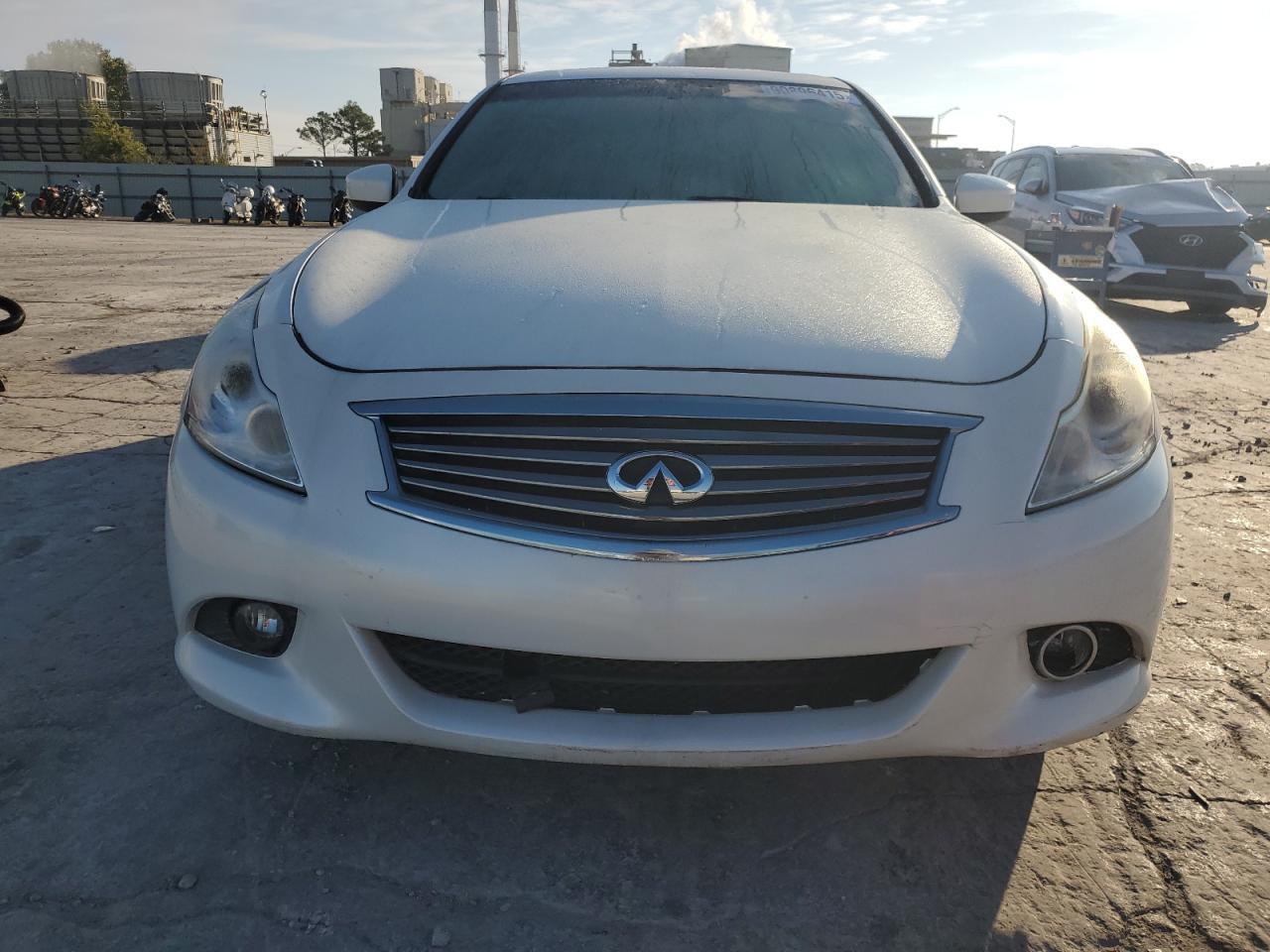 2015 INFINITI Q40
