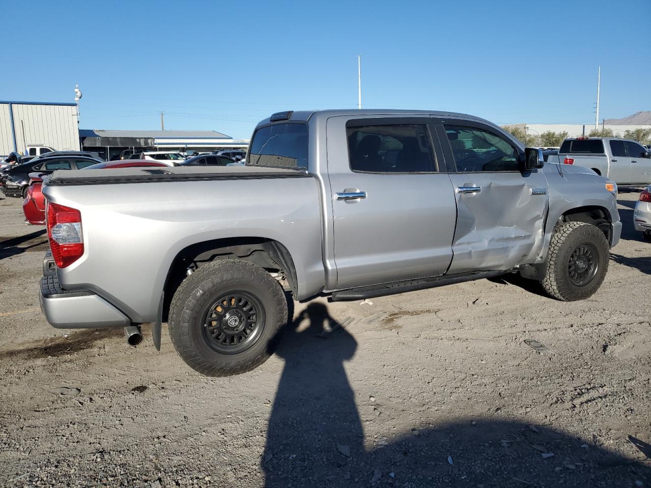 2017 TOYOTA TUNDRA