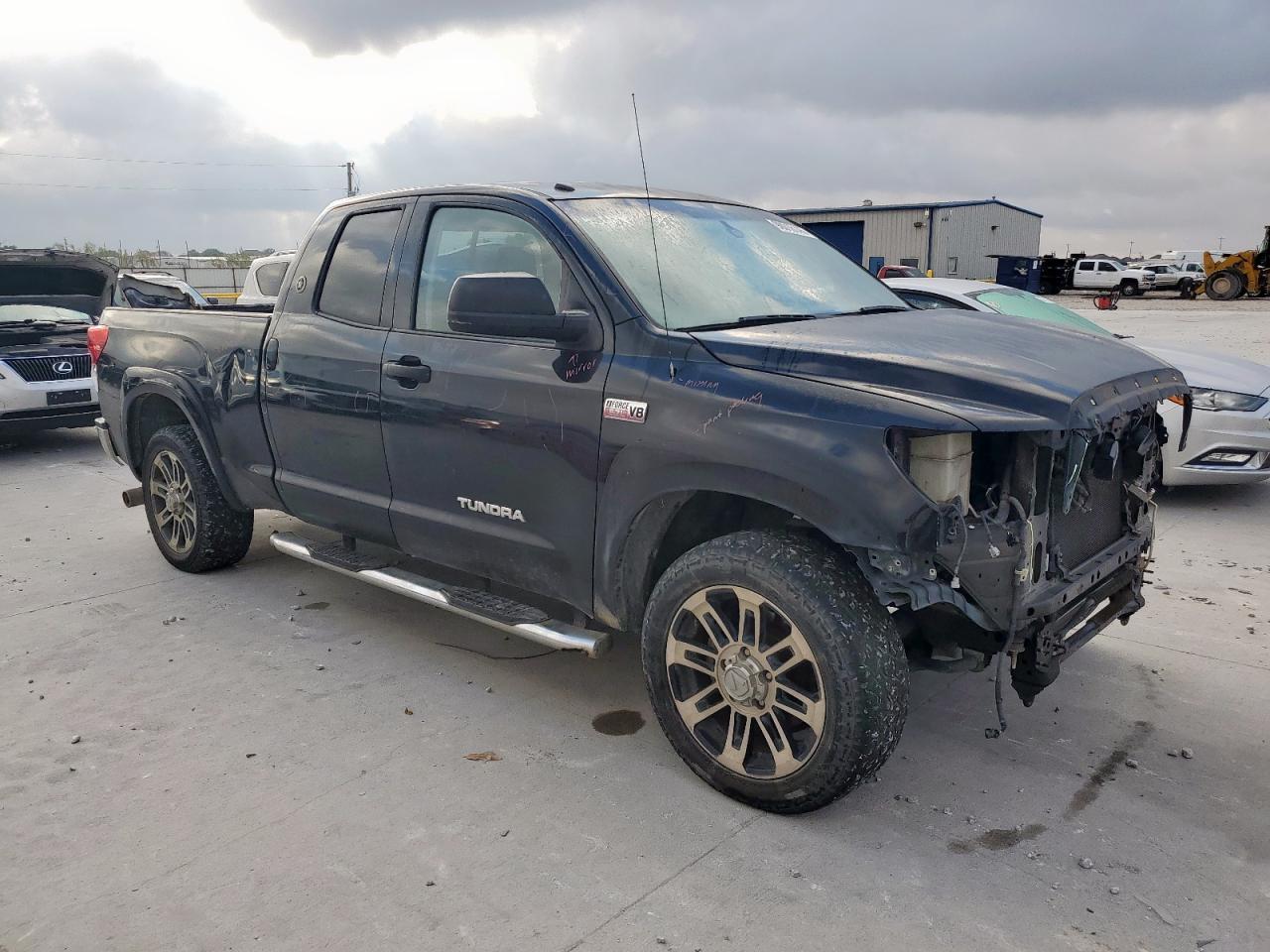 2012 TOYOTA TUNDRA