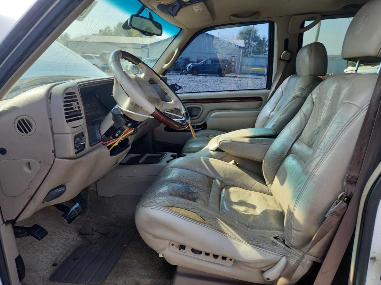 2000 CADILLAC ESCALADE