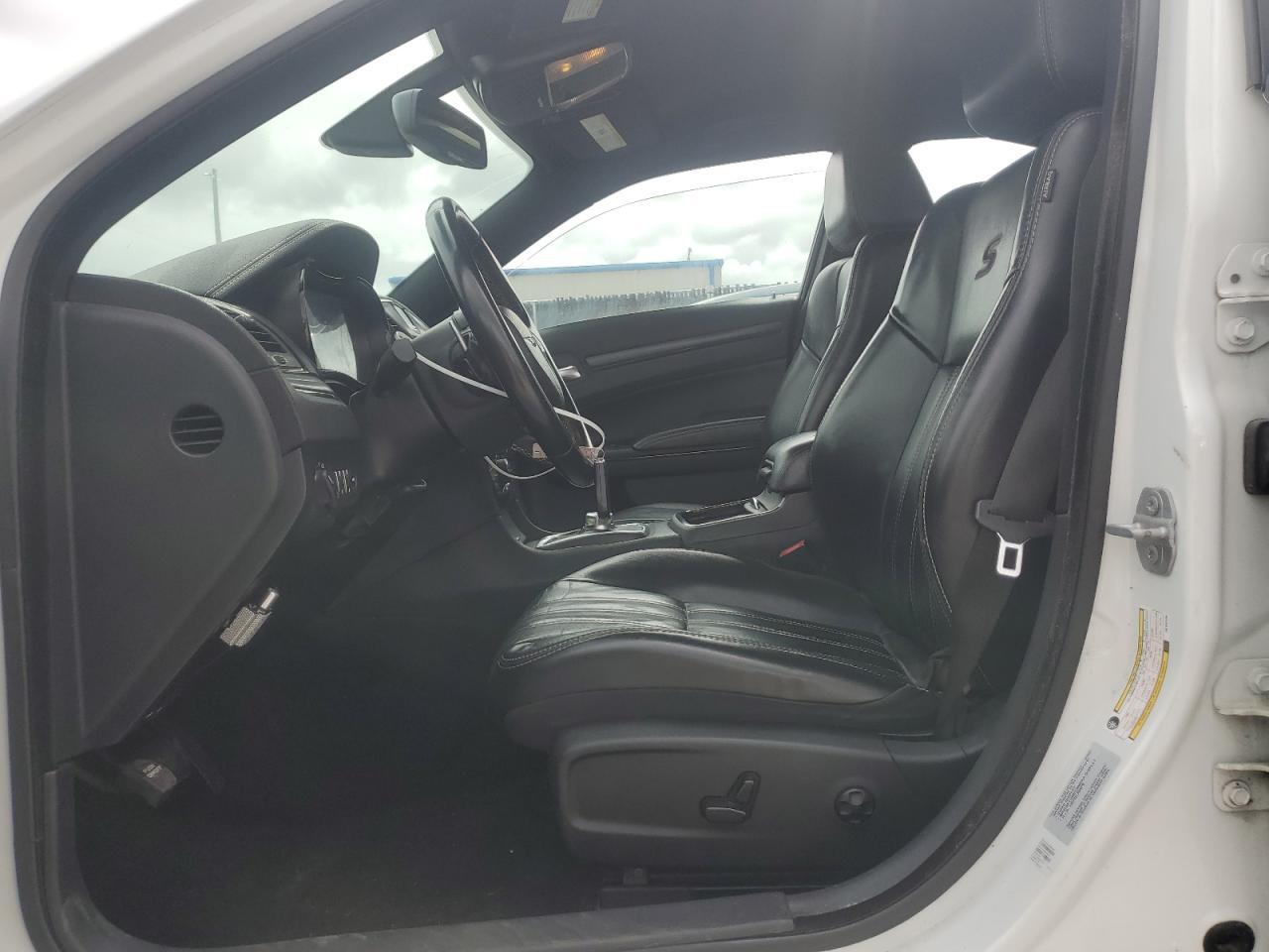 2016 CHRYSLER 300