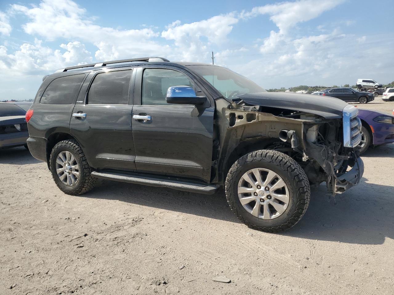 2015 TOYOTA Sequoia
