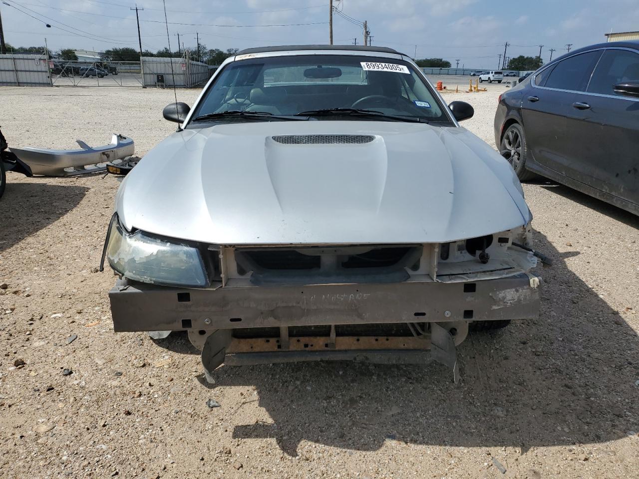 2001 FORD MUSTANG