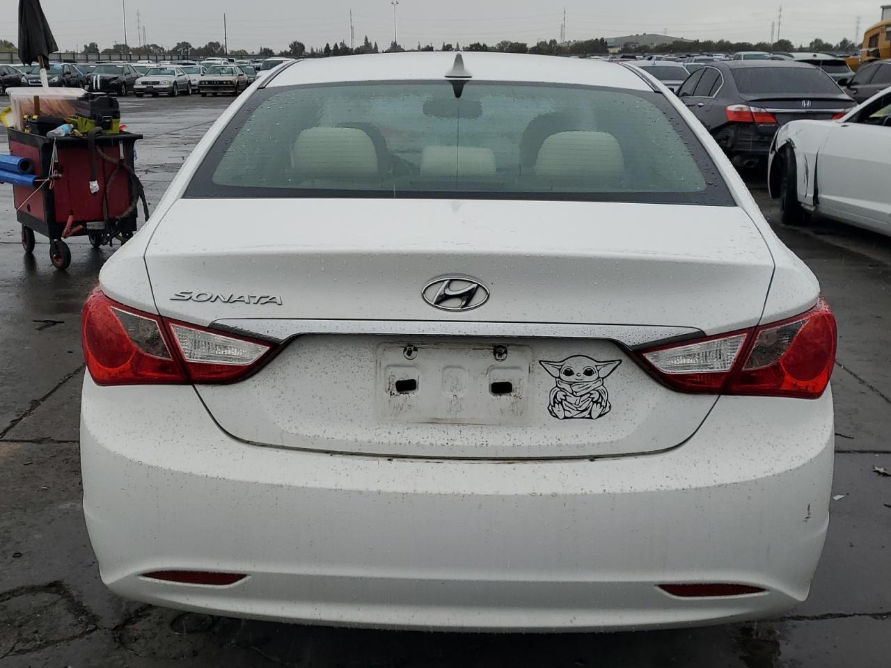2011 HYUNDAI SONATA