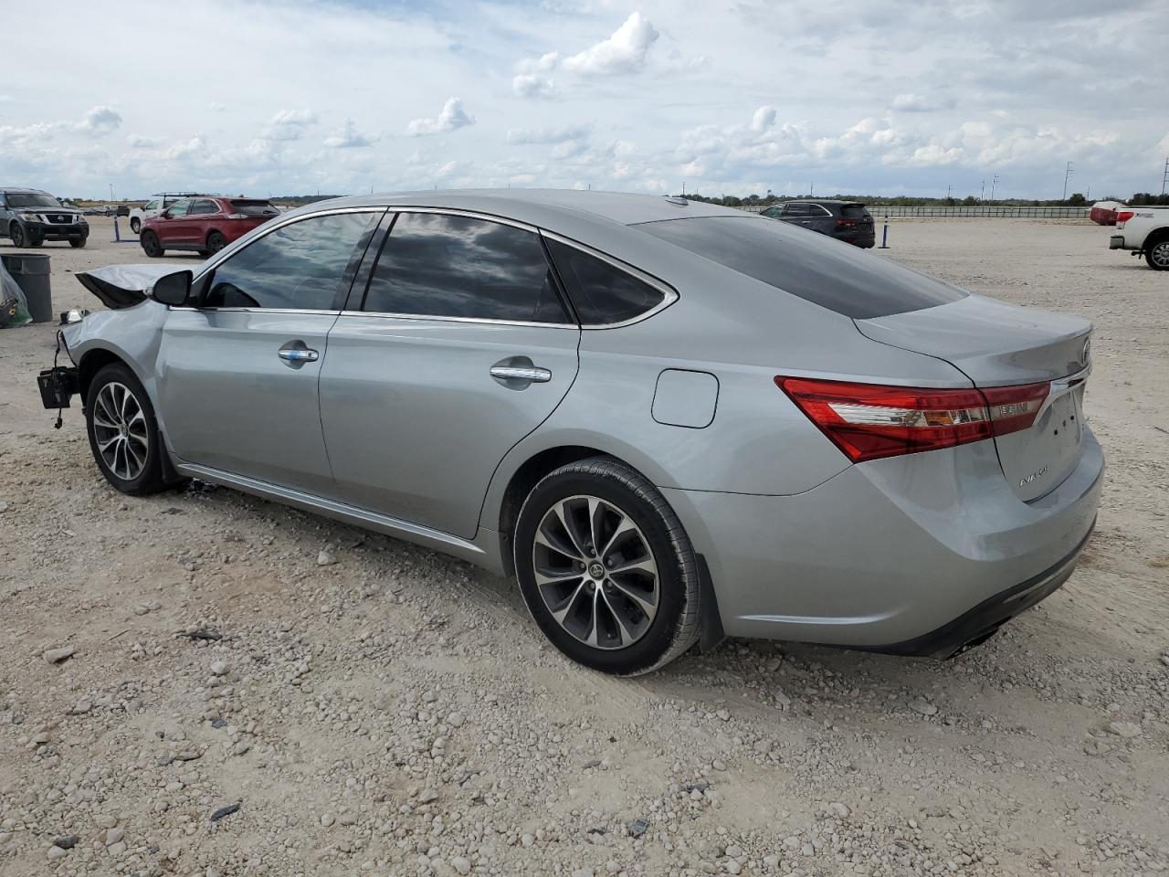 2016 TOYOTA Avalon
