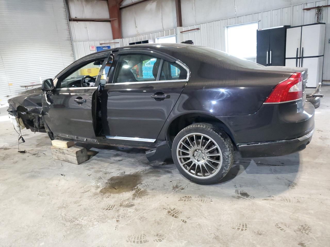 2015 VOLVO S80