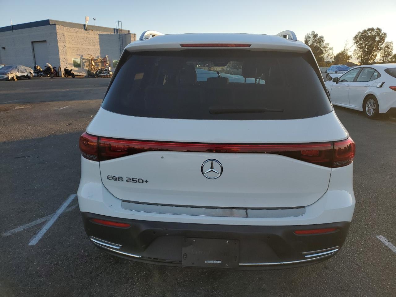 2023 MERCEDES-BENZ EQB
