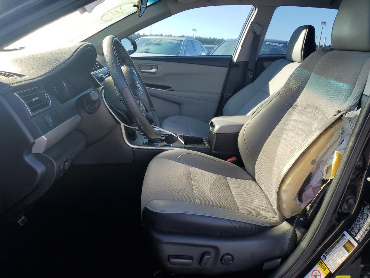 2017 TOYOTA CAMRY