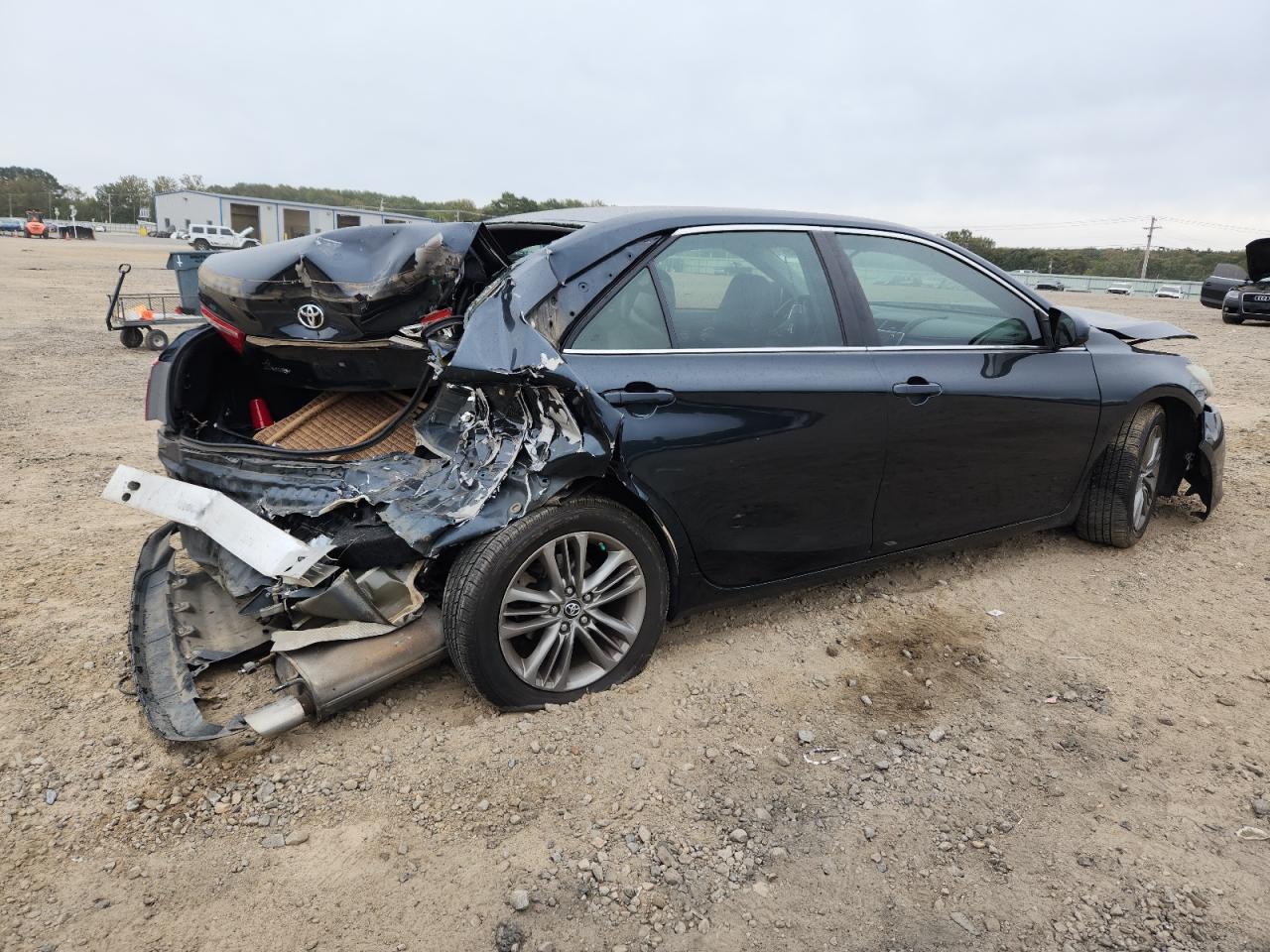 2017 TOYOTA CAMRY